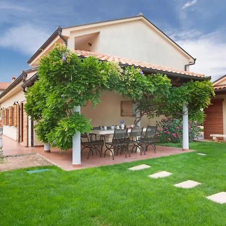 Villa Aurata In Ližnjan